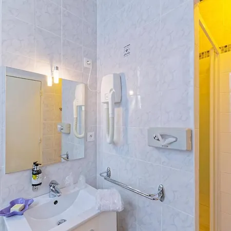 Hotel Logis De France