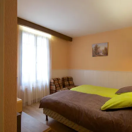 Logis De France 2*