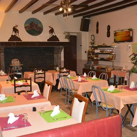 מלון Logis De France 2*