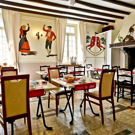 Logis De France Hotell 2*