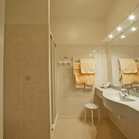 Отель Logis De France