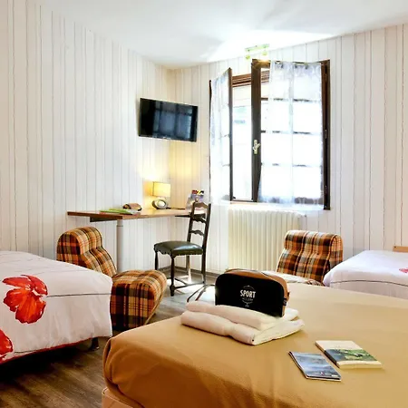 Hotel Logis De France 2*